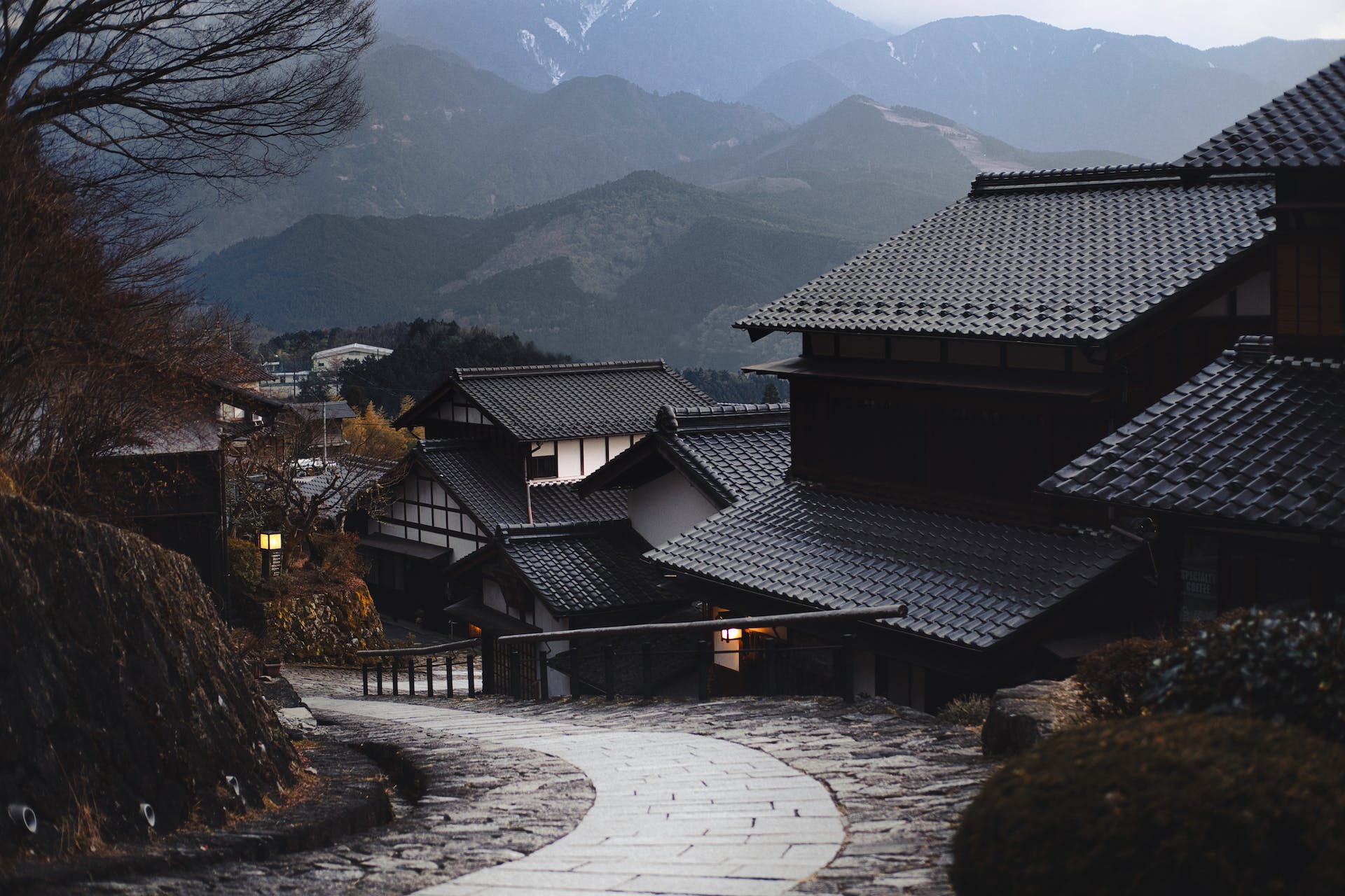 Discovering the Enchanting Charms of Japan: A Fusion of Tradition, Innovation, and Natural Beauty
